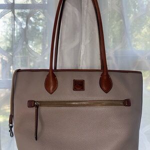 Dooney & Bourke Patent Pebbled Leather Large Tote Purse